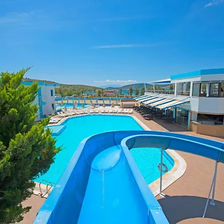 Carina Otel Gümbet