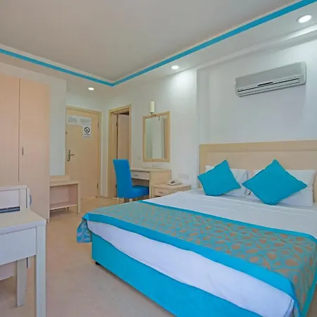 Hotel Carina 4*