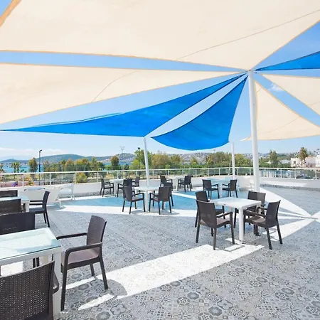 Carina Hotel
